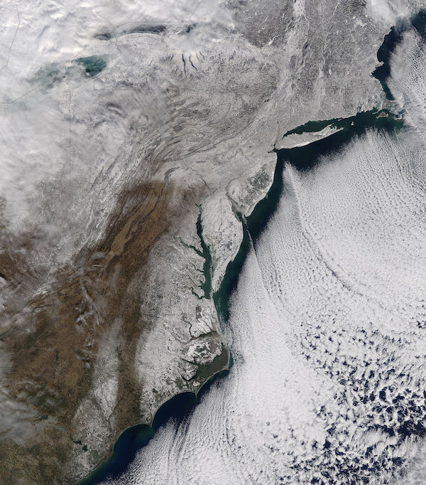 Snow and sea ice along the eastern seaboard