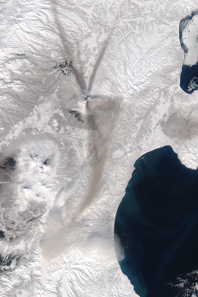 File Ash Plume From Shiveluch Kamchatka Peninsula MODIS 2015 04 03