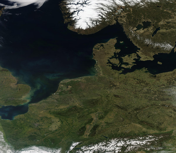Clear skies over Western Europe