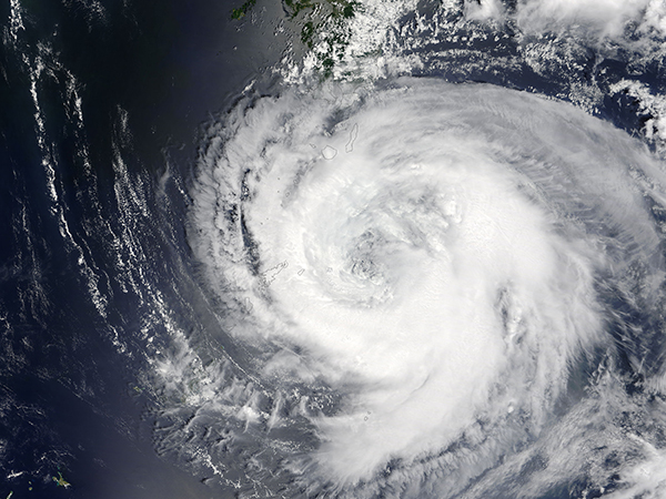 Typhoon Noru (07W) approaching Japan