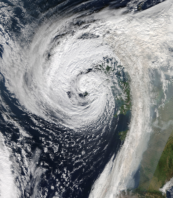 Hurricane Ophelia (17L) over Ireland and Great Britain