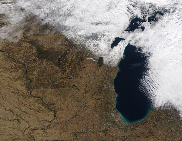 Lake Michigan, Mississippi River, Snow in Wisconsin/Michigan